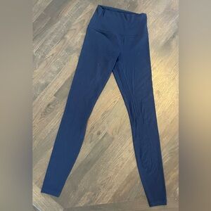 Like New, Women’s Lululemon Align Size 4Tall 28” Long Navy Align Leggings